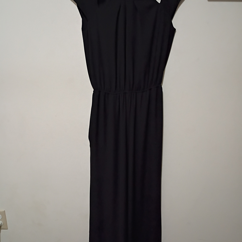 BCBGMaxAzria Elegant Black Maxi Dress